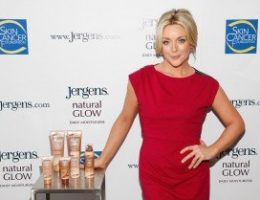 “Even though we all know the facts, it’s hard to resist the lure of a tan,” says Jane Krakowski. “With this video, I’m hoping to pass on that reminder to women and steer them toward a safe option.”